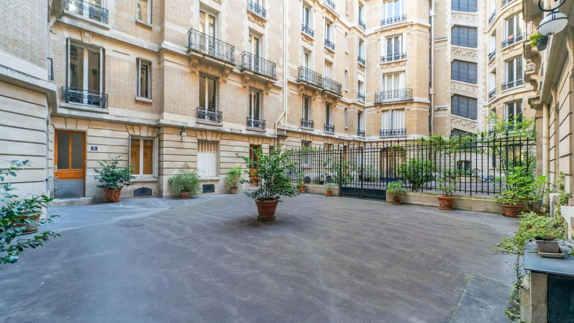Le Courcelles - Studio Proche Arc De Triomphe Париж 0*,  Франция